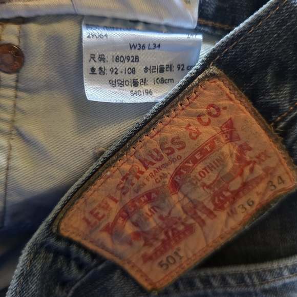 501 Levi's Jeans - Picture 5 of 5